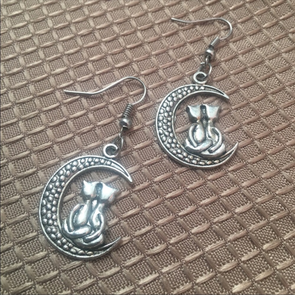 Cat earrings